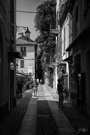 Orta B&W-1