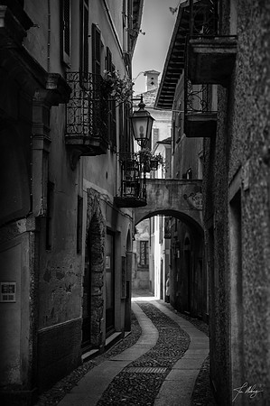 Orta B&W-2